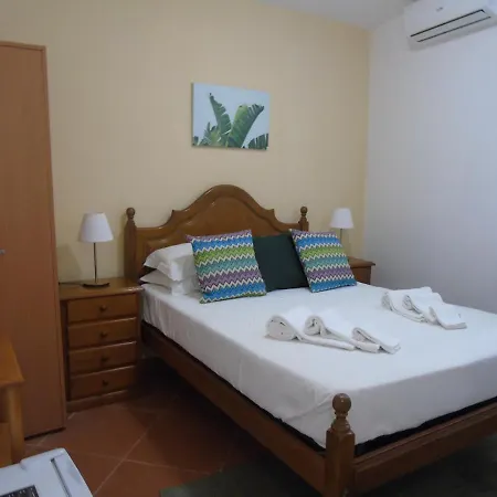 Manta Guest - Bed & Breakfast *
